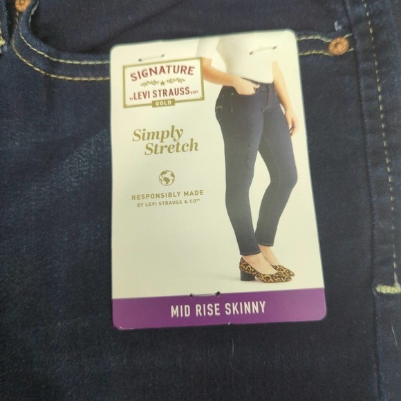Levi's‎ Strauss Women's Mid Rise Skinny Dark Wash Sz.27 NWT - Picture 11 of 11
